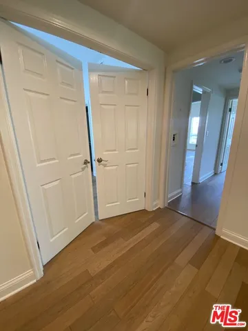 $6,950 | 125 South Elm Drive, Unit 201, Beverly Hills, CA 90212