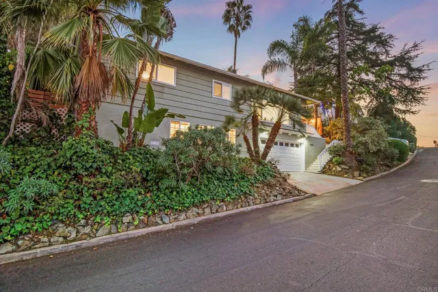 $1,250,000 | 4444 Beverly Drive, La Mesa, CA 91941