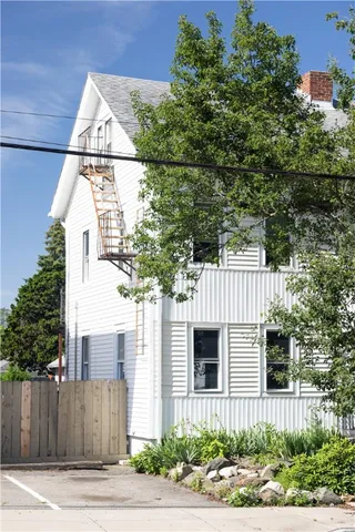 $535,000 | 89 Warren Avenue, East Providence, RI 02914