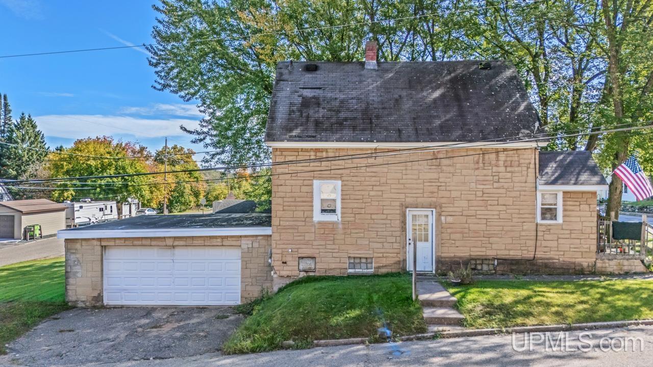 1001 Forest Street Niagara, WI 54151 - Photo 20 of 23