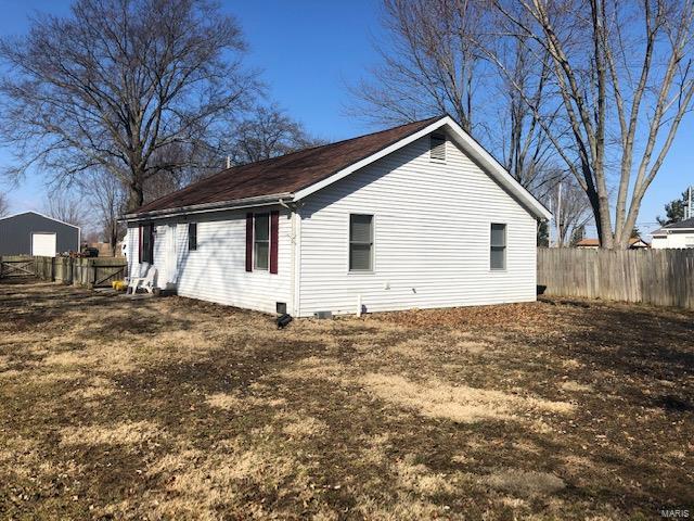 620 4th Keyesport, IL 62253 - Photo 2 of 10 Gallery Image 2