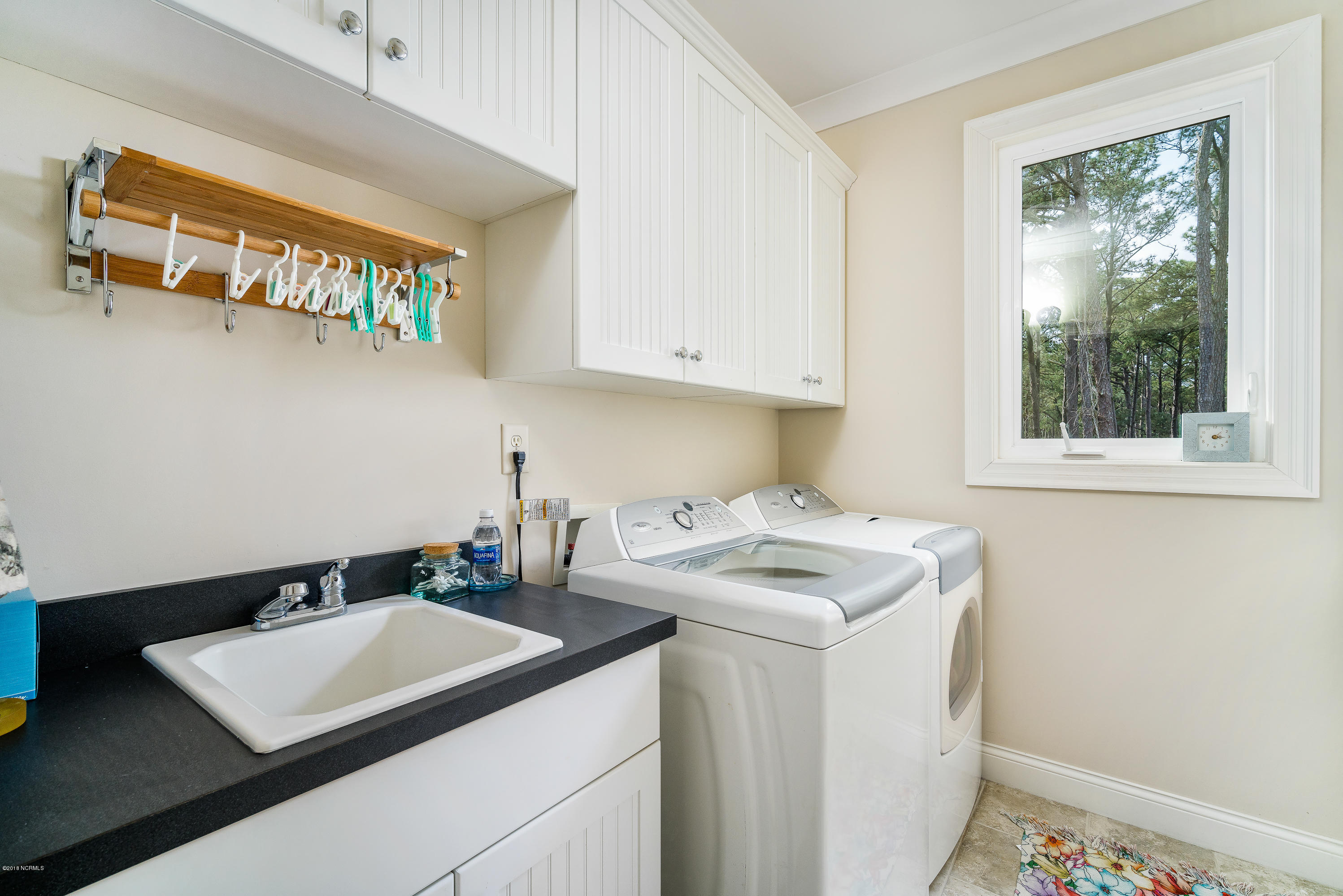 946 Crow Hill Road Beaufort, NC 28516 - Photo 29 of 46 Chill Photo & video-14
