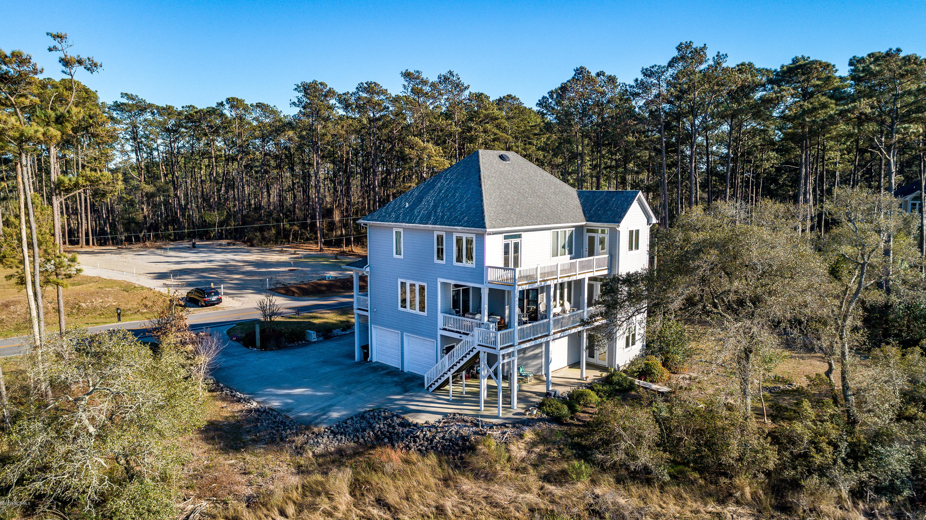 946 Crow Hill Road Beaufort, NC 28516 - Photo 7 of 46 Chill Photo-104