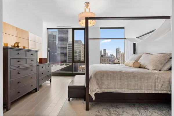$8,300 | 403 North Wabash Avenue, Unit 10C, Chicago, IL 60611