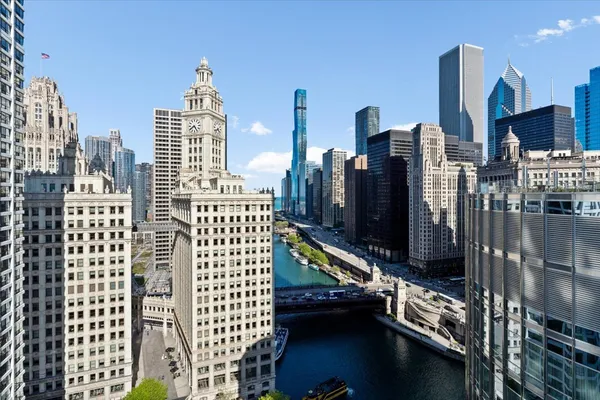 $8,300 | 403 North Wabash Avenue, Unit 10C, Chicago, IL 60611