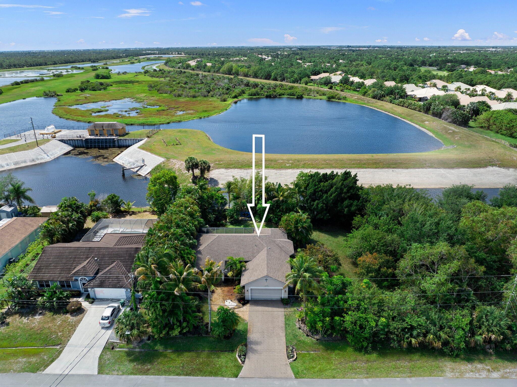 2674 Southeast South Blackwell Dr  