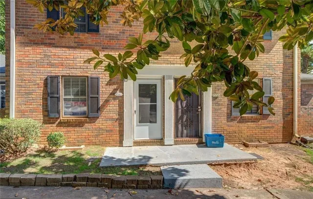 $1,350 | 115 Plantation Drive, Clarkston, GA 30021