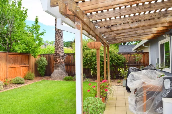 $605,000 | 527 Bluebird Place, Davis, CA 95616