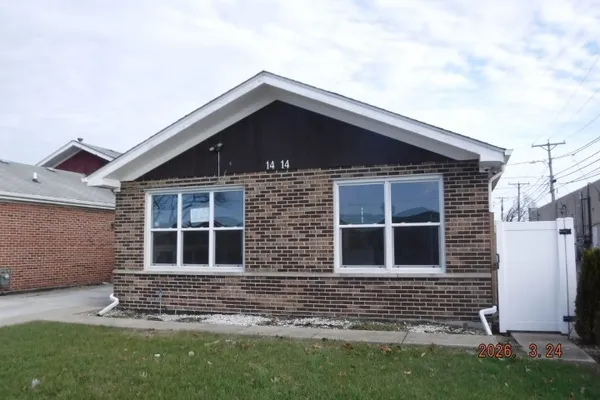 $154,500 | 1414 Memorial Drive, Calumet City, IL 60409