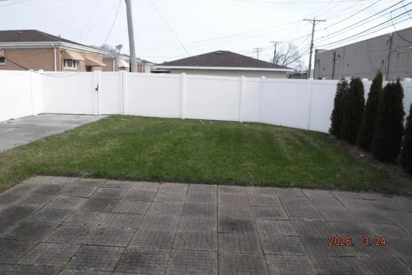 $154,500 | 1414 Memorial Drive, Calumet City, IL 60409