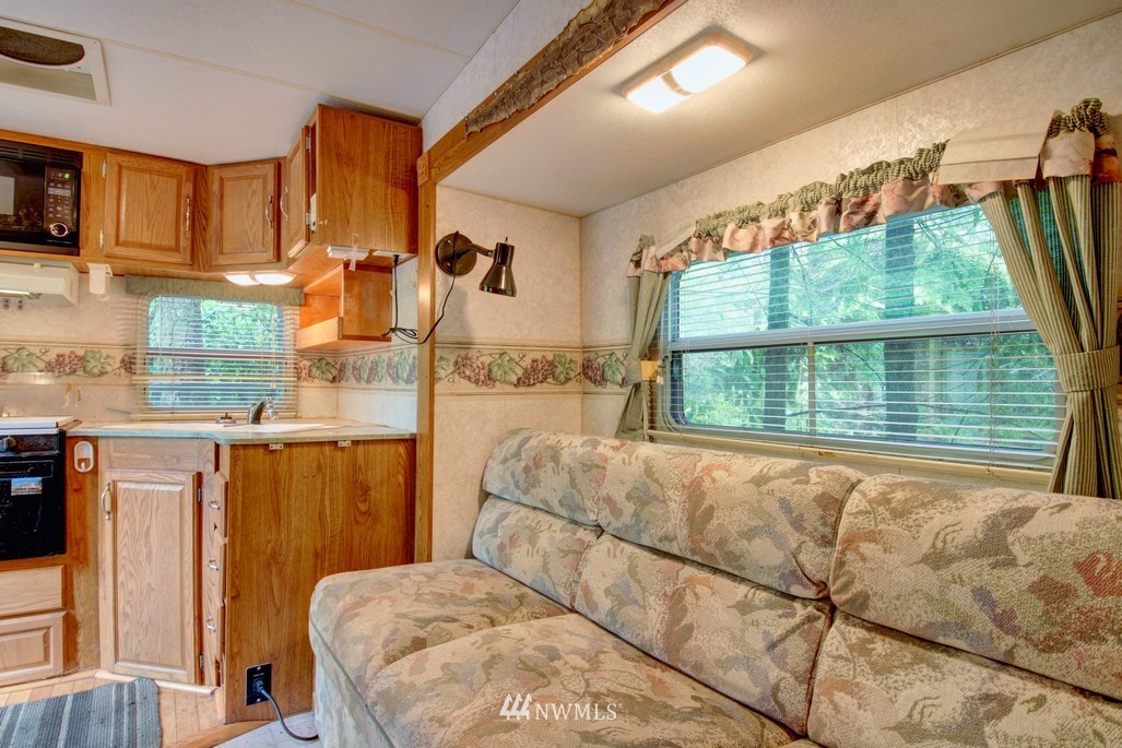 1051 Tower Road Maple Falls, WA 98266 - Photo 6 of 29 Gallery Image 6