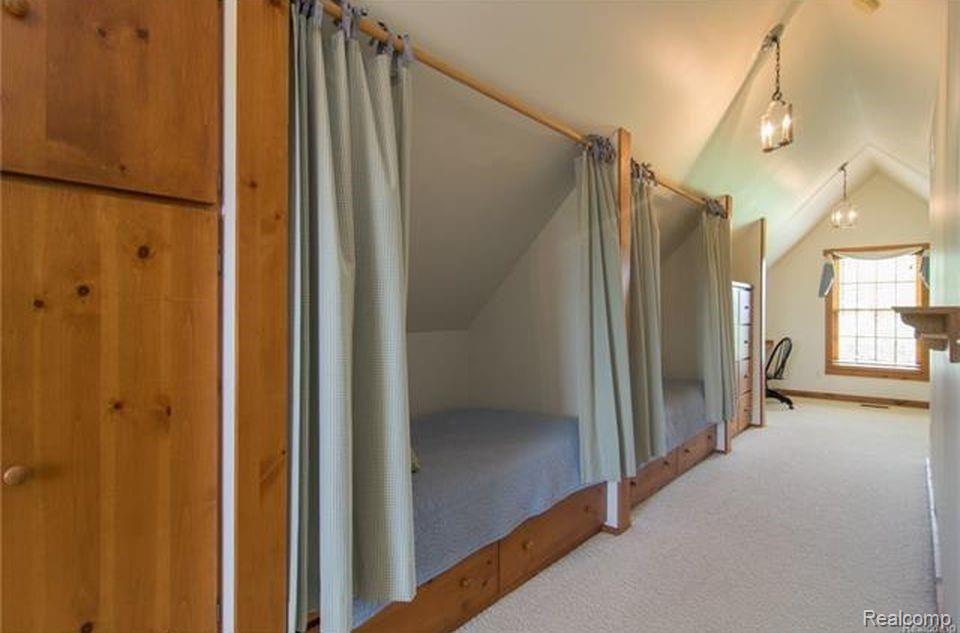 4916 Bullard Road Hartland, MI 48353 - Photo 53 of 62 49.jpg