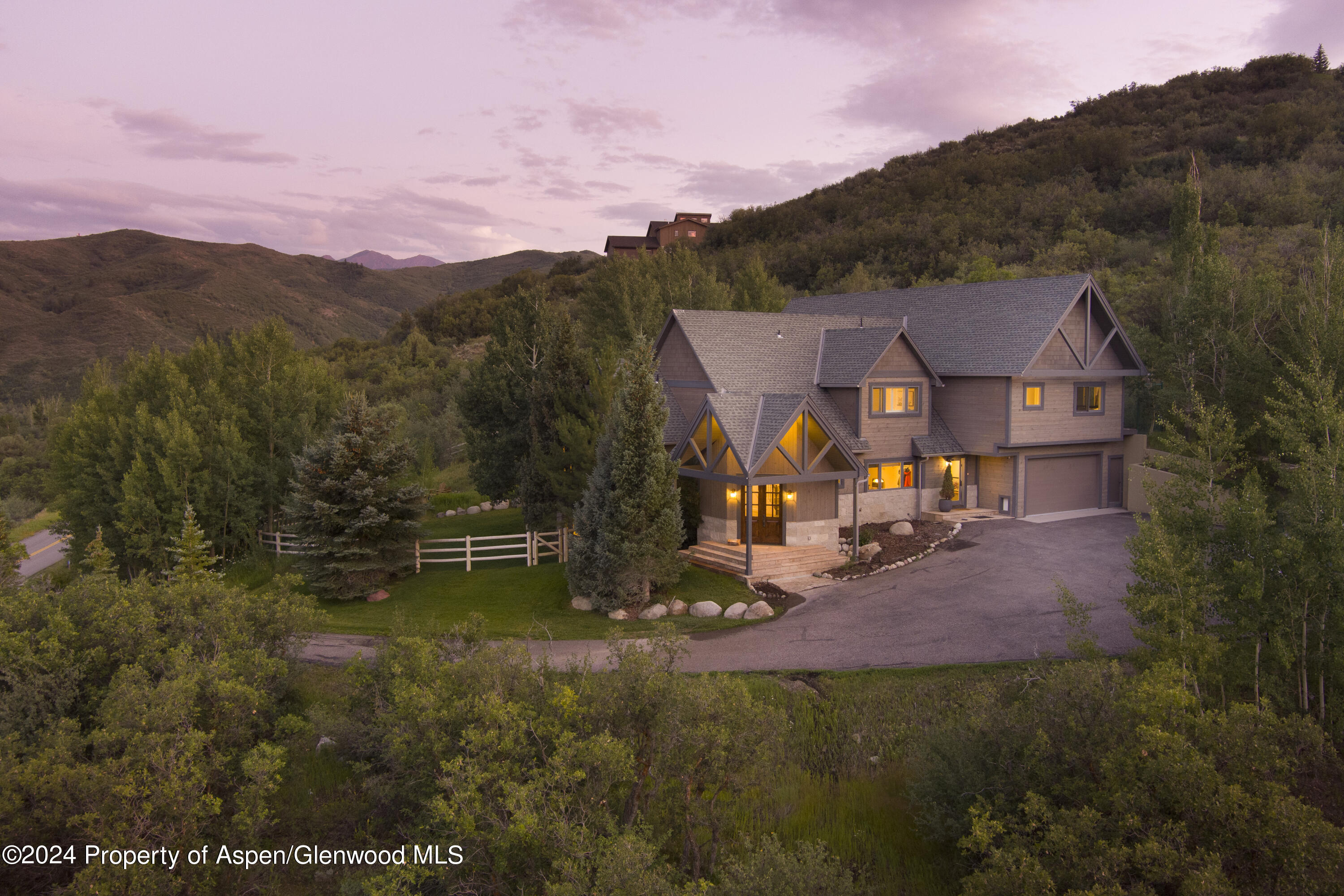400 Medicine Bow Road Aspen, CO 81611 - Photo 30 of 36 a view of a town with mountains in the background