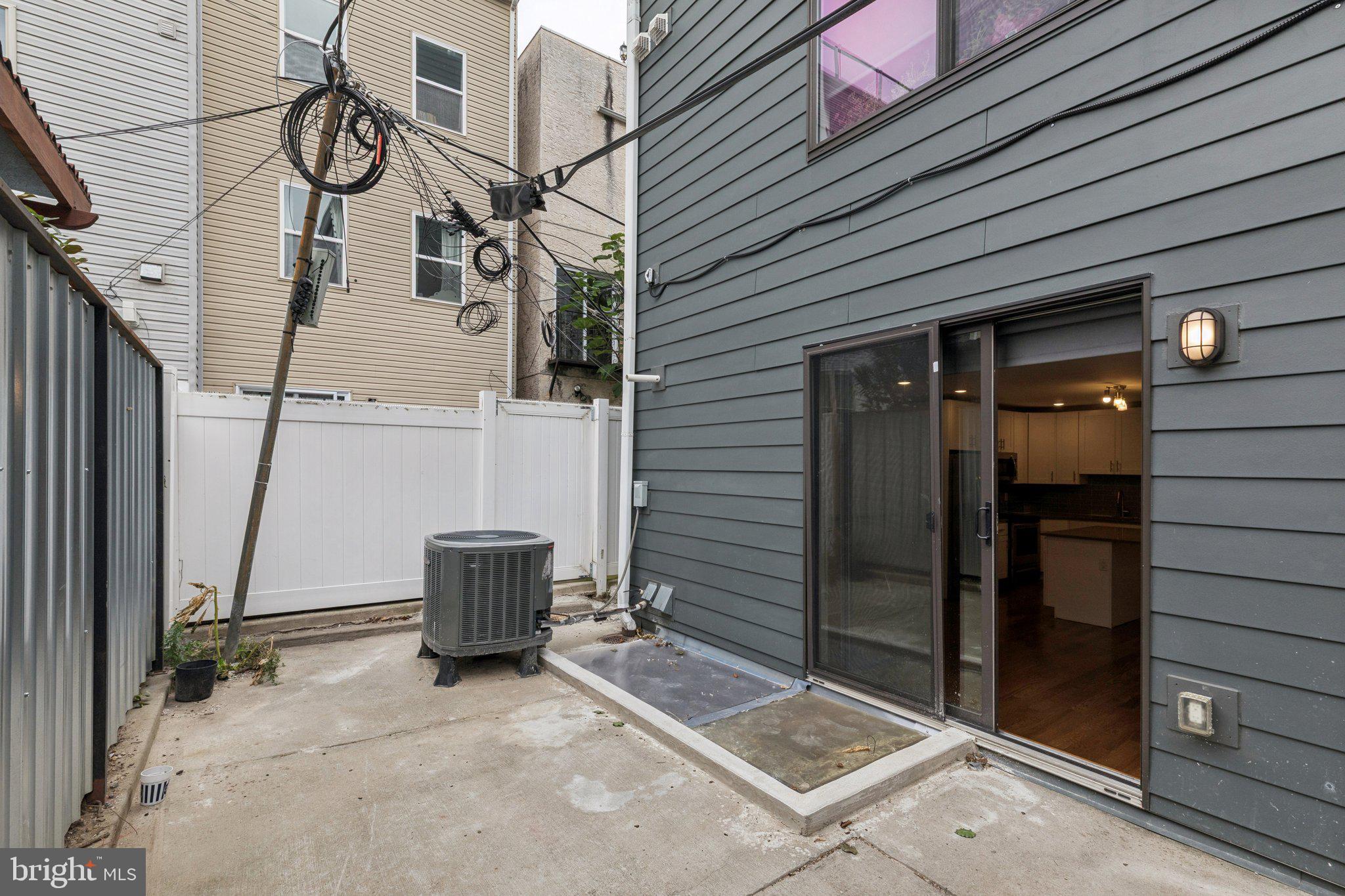 814 North Uber Street, Unit 2 Philadelphia, PA 19130 - Photo 16 of 68