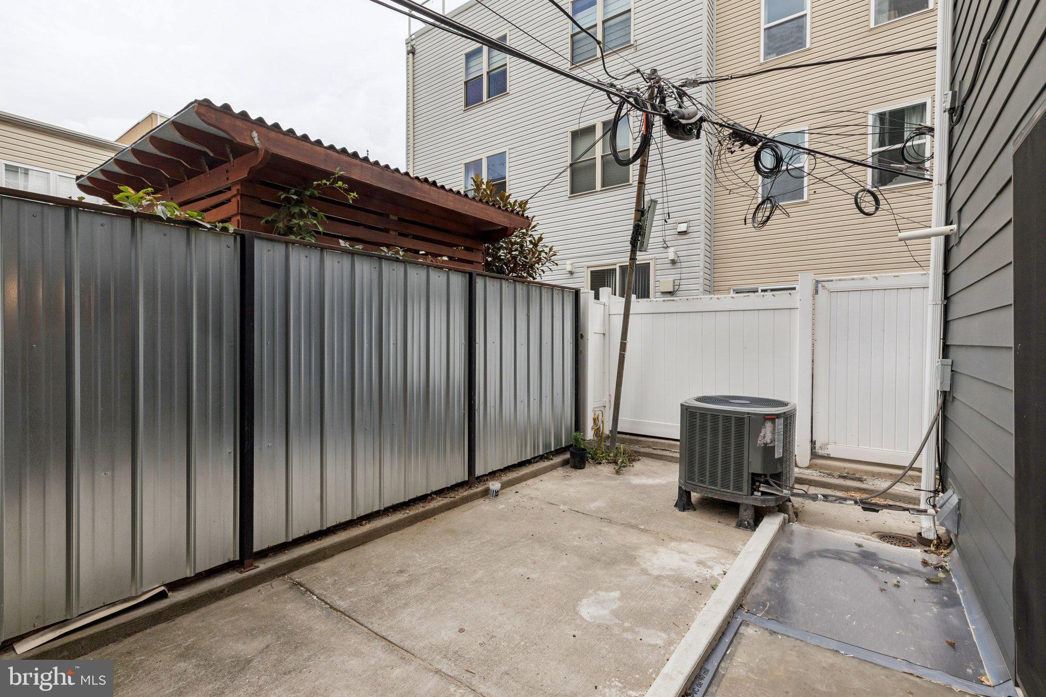 814 North Uber Street, Unit 2 Philadelphia, PA 19130 - Photo 17 of 68