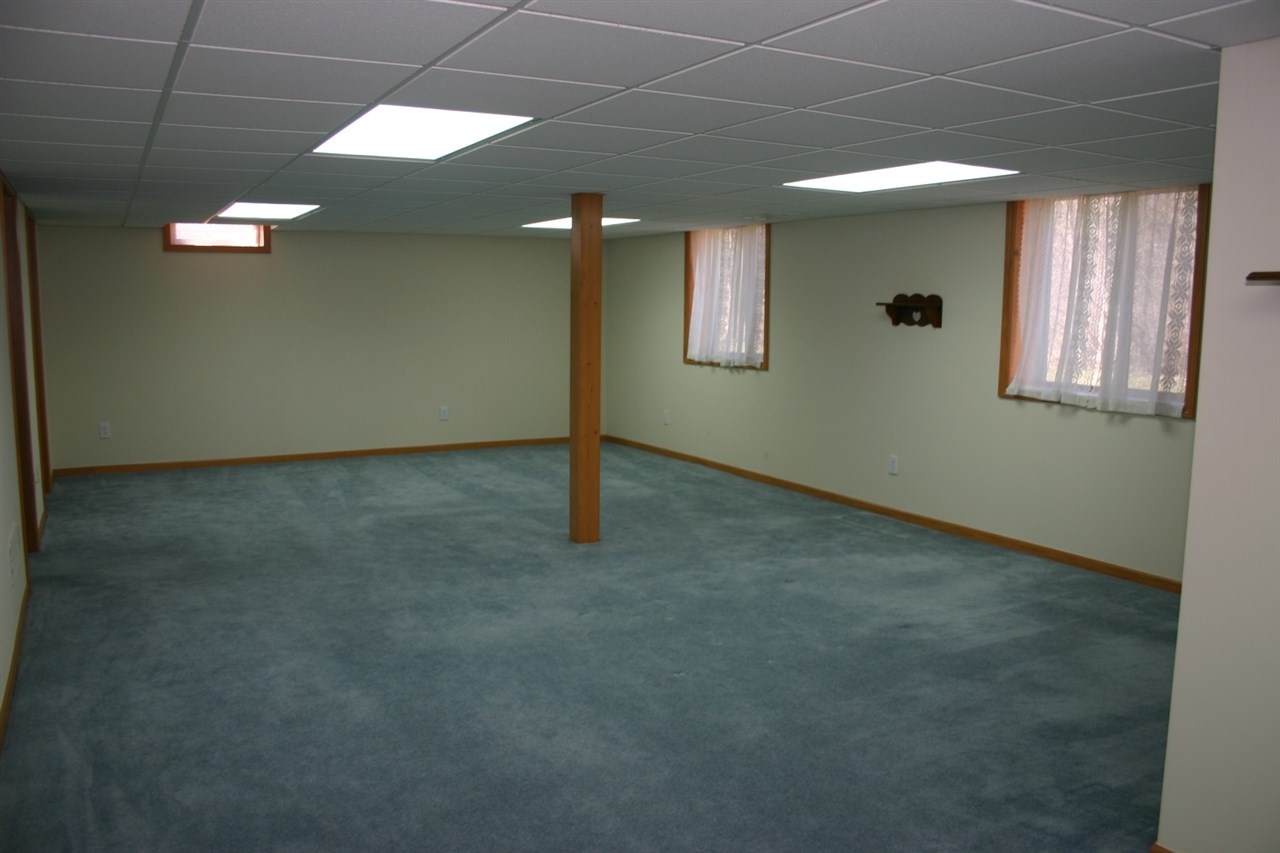 557 Stone Ridge Court Almont, MI 48003 - Photo 19 of 37 31316750-18.JPG