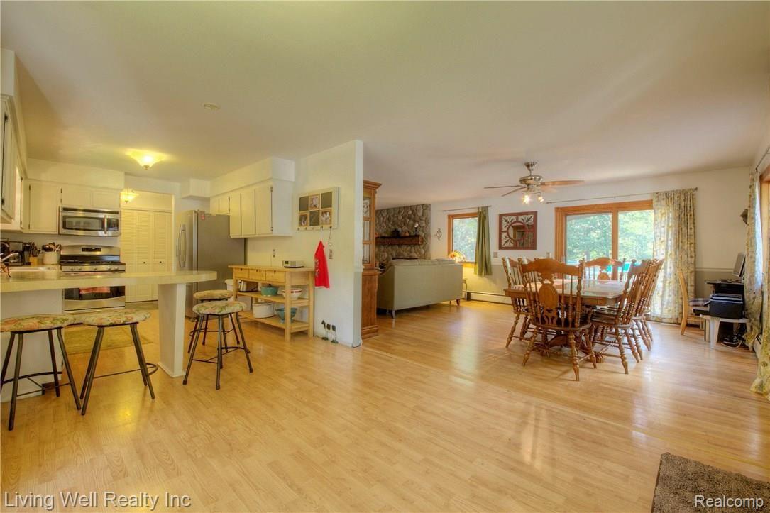 1761 East Dawson Road Milford, MI 48381 - Photo 16 of 28 930A1883_4_5.jpg
