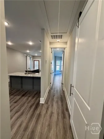 $2,800 | 417 West 32nd Street, Unit B, Savannah, GA 31415