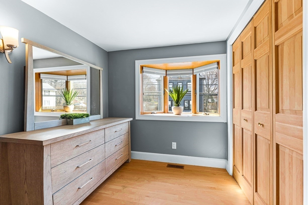 229 Fulton Street Medford, MA 02155 - Photo 18 of 34