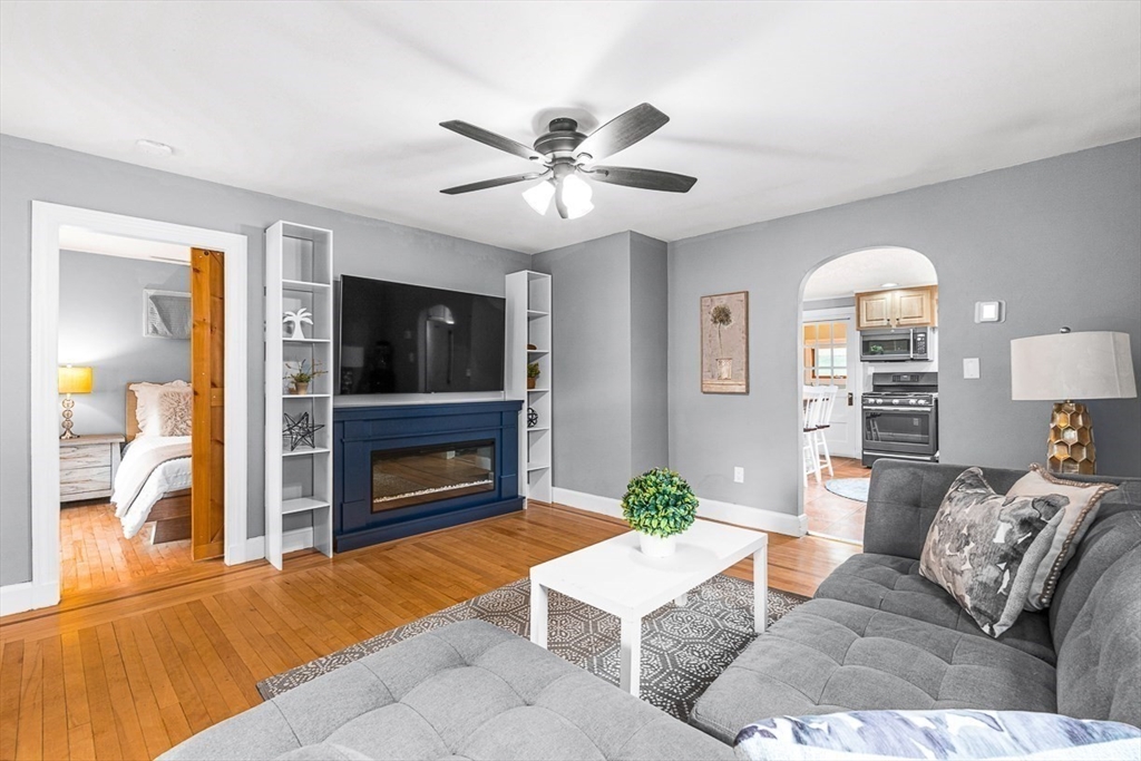 229 Fulton Street Medford, MA 02155 - Photo 7 of 34