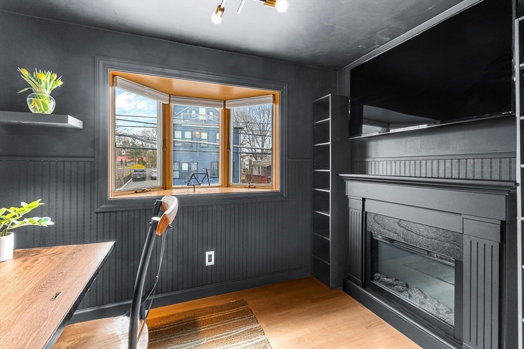 229 Fulton Street Medford, MA 02155 - Photo 10 of 34