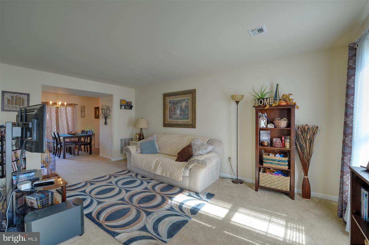 305 Saddle Ridge Court Harrisburg, PA 17110 - Photo 2 of 20