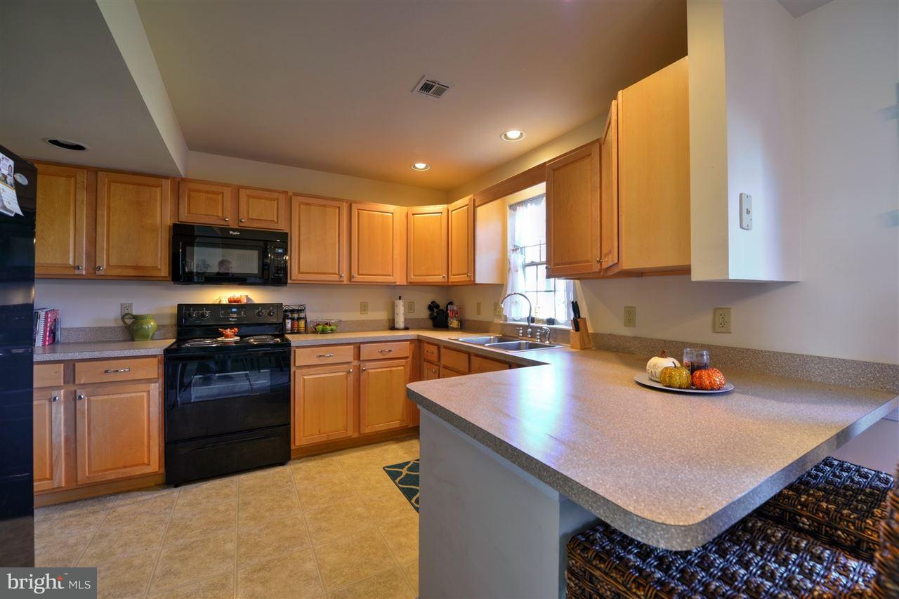 305 Saddle Ridge Court Harrisburg, PA 17110 - Photo 6 of 20