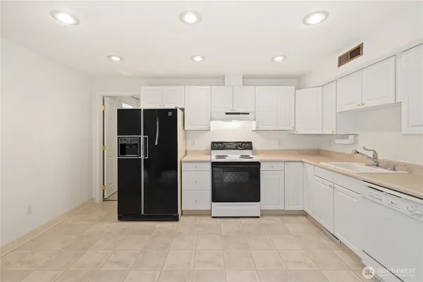 $660,000 | 4719 61st Avenue West, Tacoma, WA 98466