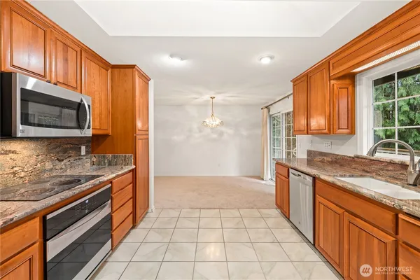 $660,000 | 4719 61st Avenue West, Tacoma, WA 98466