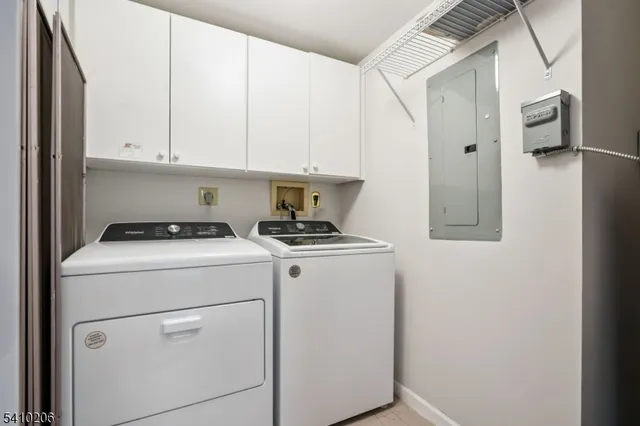 $239,000 | 10 Smith Manor Boulevard, Unit 107, West Orange, NJ 07052