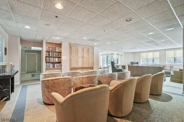 $239,000 | 10 Smith Manor Boulevard, Unit 107, West Orange, NJ 07052