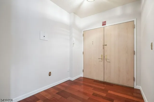 $239,000 | 10 Smith Manor Boulevard, Unit 107, West Orange, NJ 07052