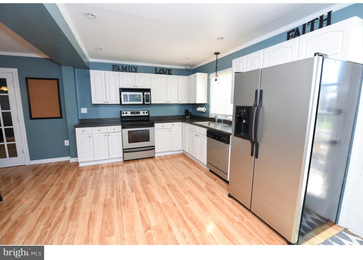 76 Terrace Road Levittown, PA 19056 - Photo 7 of 17