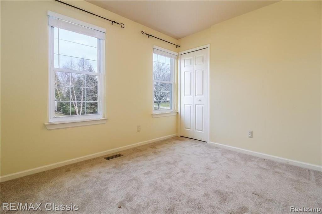 2247 Stonington Lane Rochester, MI 48306 - Photo 22 of 28