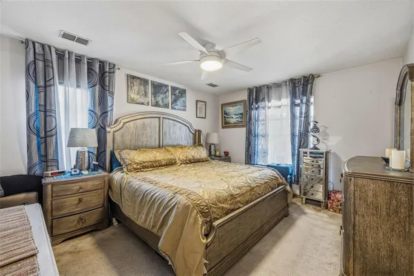 $525,000 | 4936 Mineola Place, Palm Harbor, FL 34684