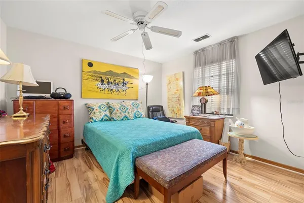 $525,000 | 4936 Mineola Place, Palm Harbor, FL 34684