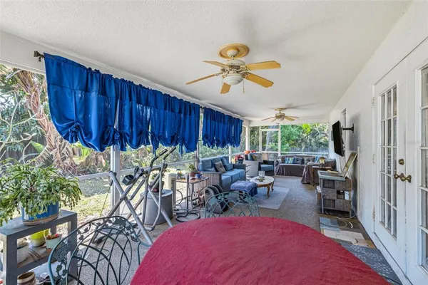 $525,000 | 4936 Mineola Place, Palm Harbor, FL 34684