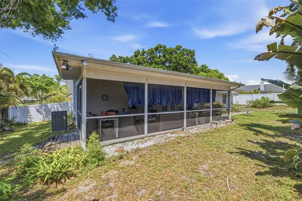 $525,000 | 4936 Mineola Place, Palm Harbor, FL 34684