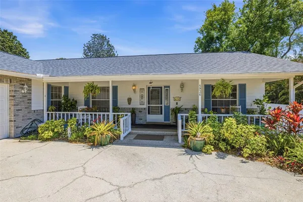 $525,000 | 4936 Mineola Place, Palm Harbor, FL 34684