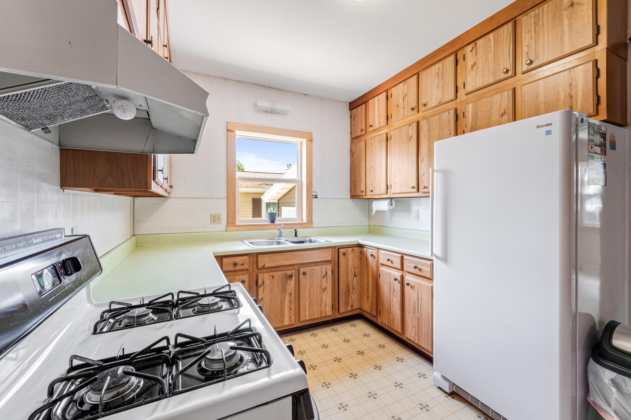 121 East Lincoln Street Caledonia, MN 55921 - Photo 6 of 29
