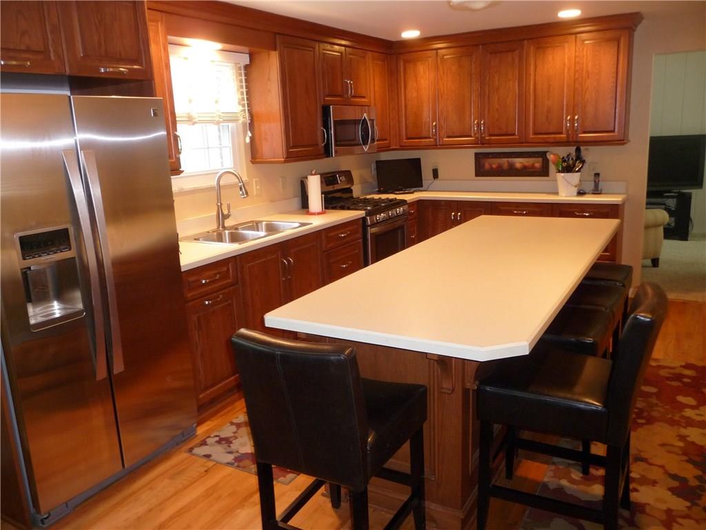 8823 Willoughby Road Pittsburgh, PA 15237 - Photo 11 of 24 Gallery Image 11