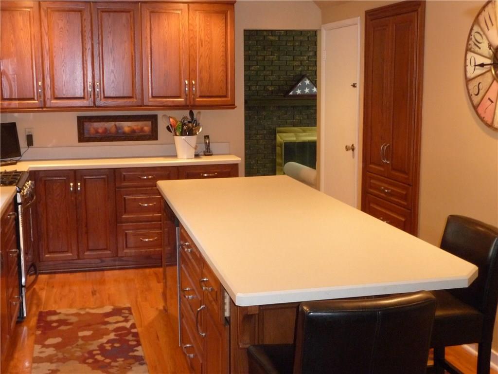 8823 Willoughby Road Pittsburgh, PA 15237 - Photo 12 of 24 Gallery Image 12