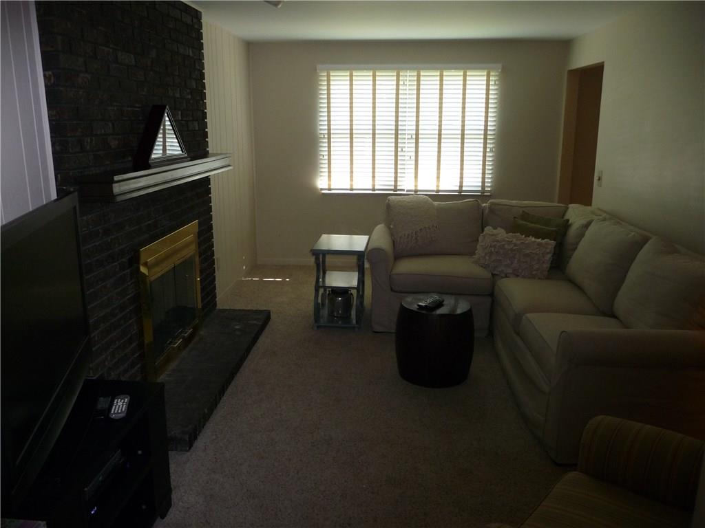 8823 Willoughby Road Pittsburgh, PA 15237 - Photo 16 of 24 Gallery Image 16