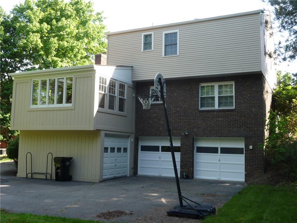 8823 Willoughby Road Pittsburgh, PA 15237 - Photo 5 of 24 Gallery Image 5