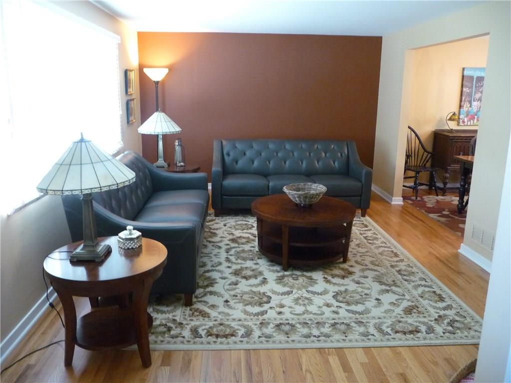 8823 Willoughby Road Pittsburgh, PA 15237 - Photo 7 of 24 Gallery Image 7