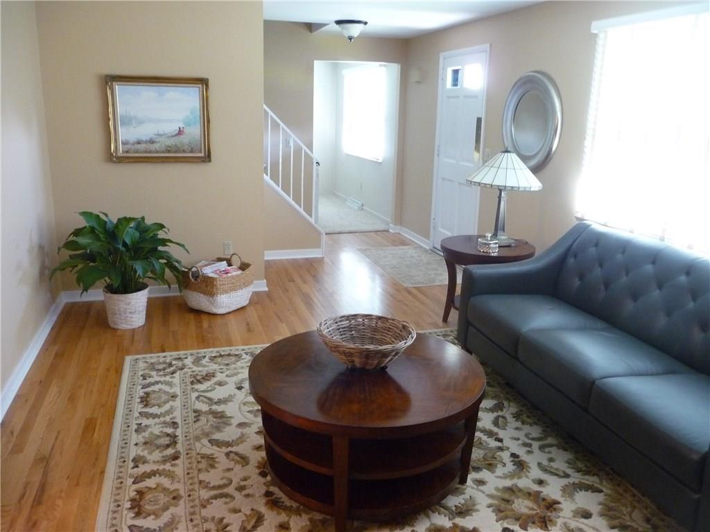8823 Willoughby Road Pittsburgh, PA 15237 - Photo 9 of 24 Gallery Image 9