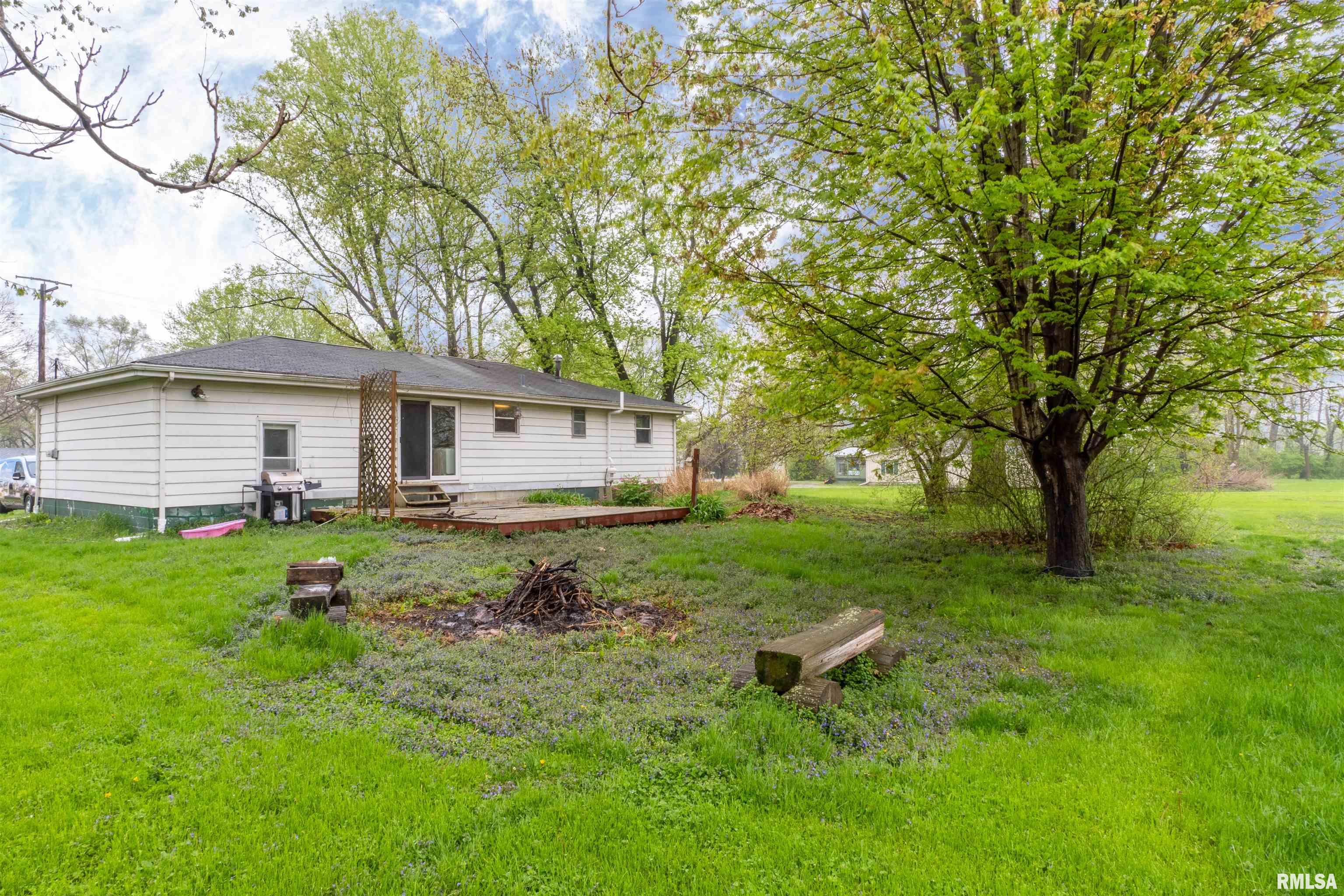 340 South Fulton Street Banner, IL 61520 - Photo 15 of 16 Gallery Image 15