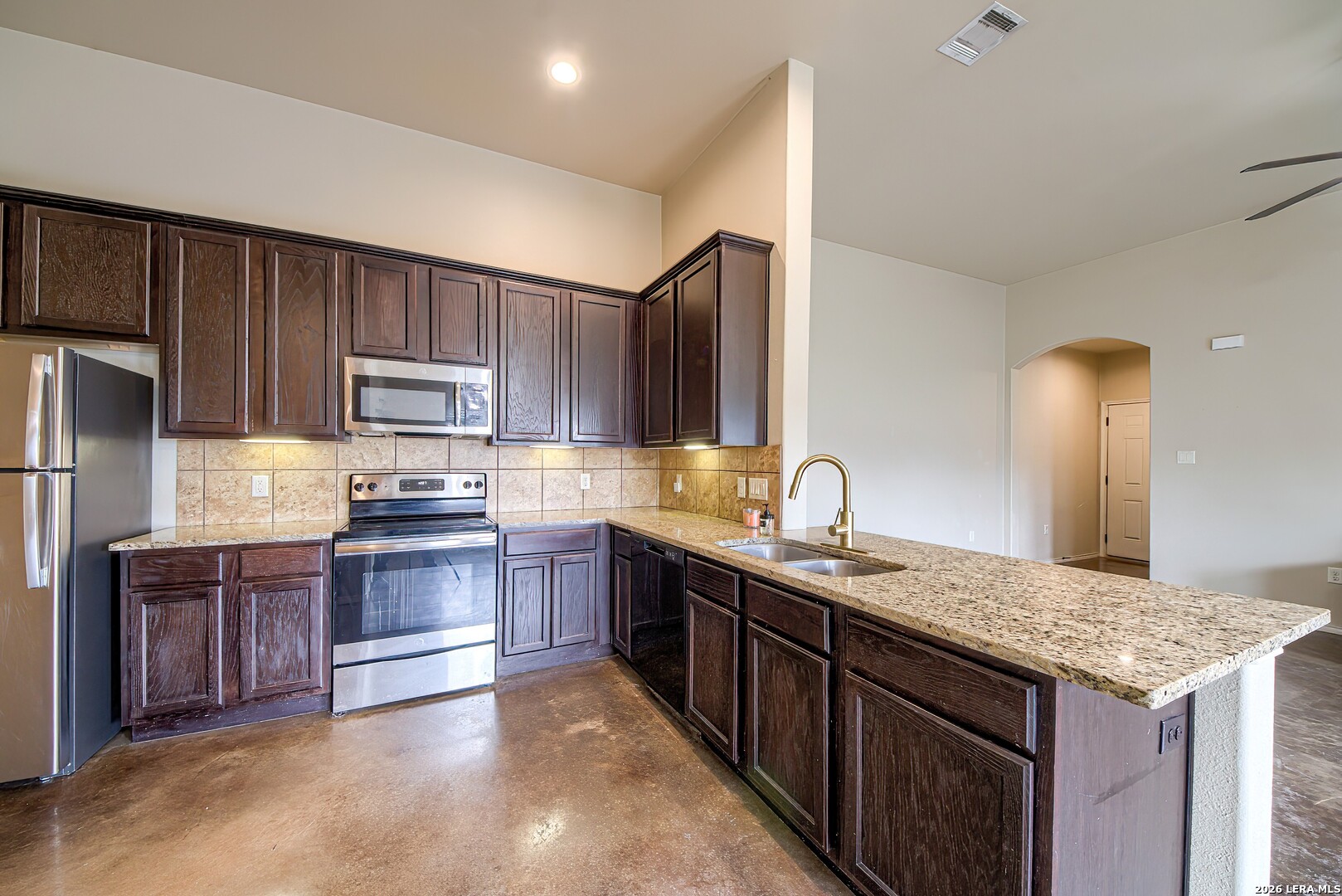 402 Joanne Loop Buda, TX 78610 - Photo 10 of 25