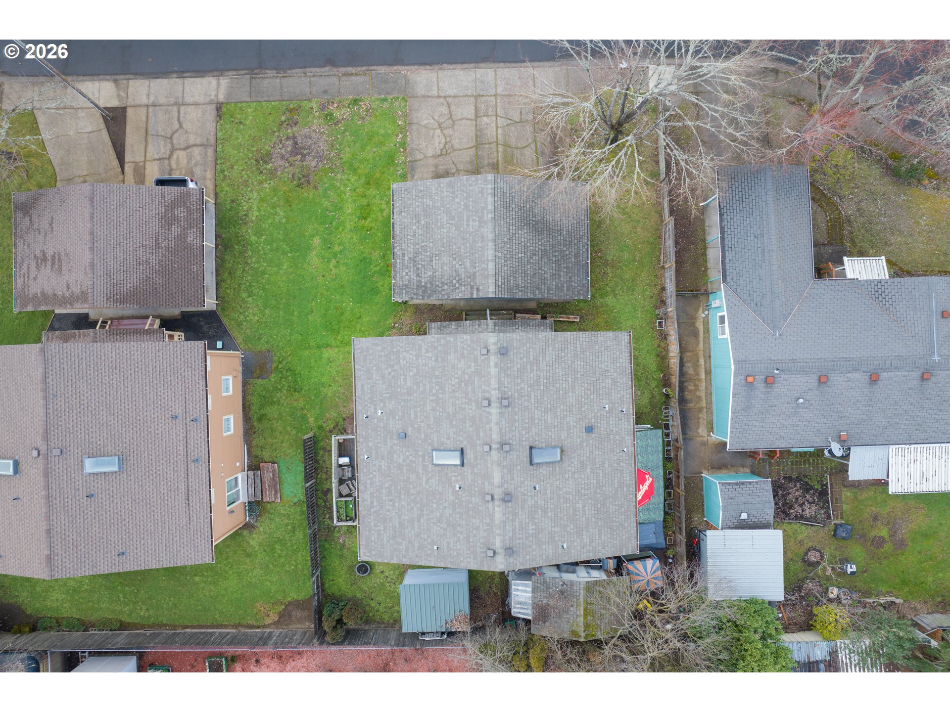 215 Smith Loop Springfield, OR 97478 - Photo 12 of 16