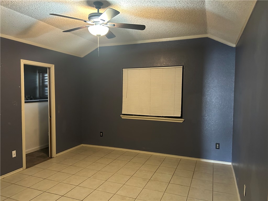 4530 Windows Drive Corpus Christi, TX 78413 - Photo 8 of 11 a view of an empty room with a window
